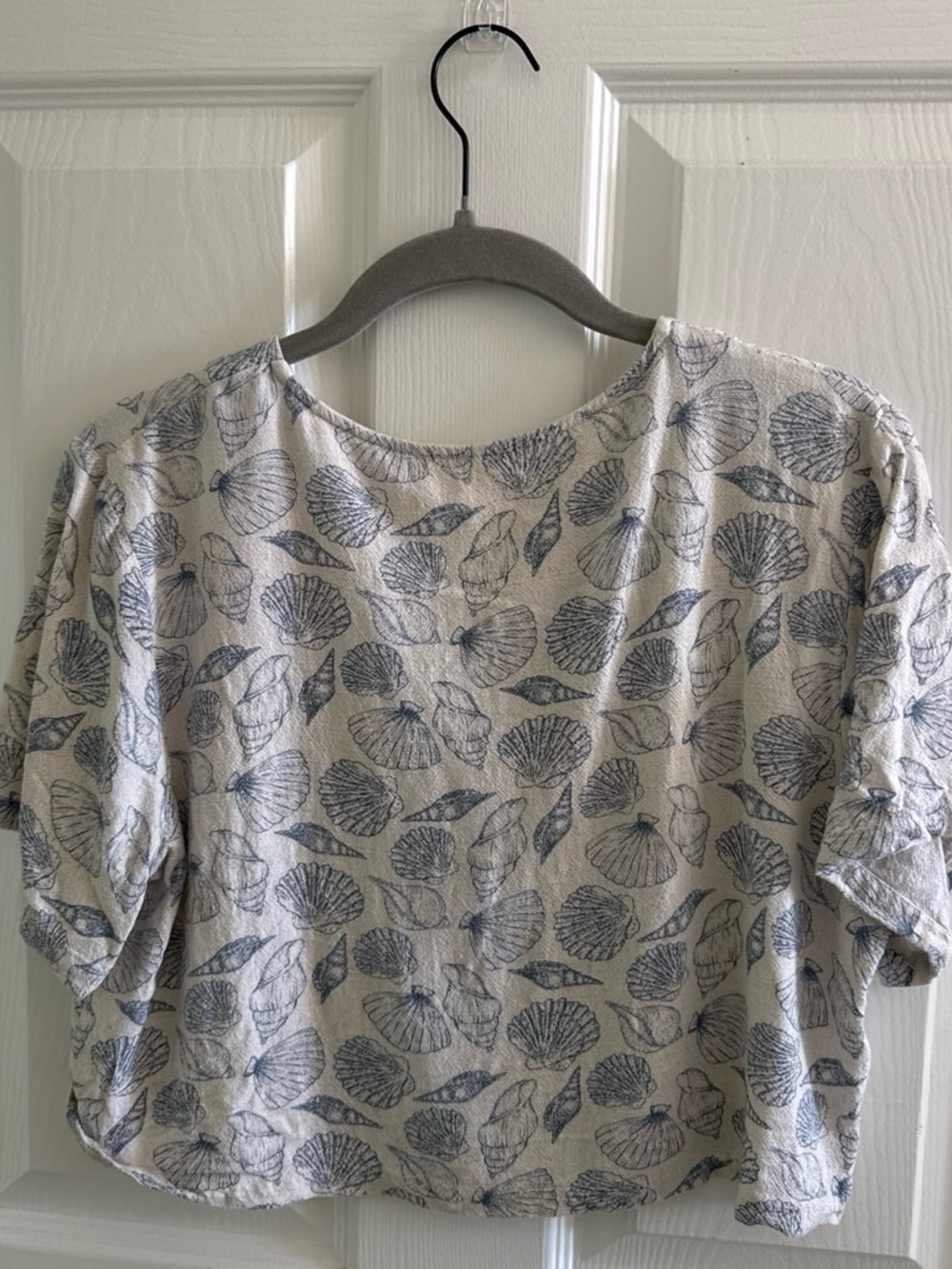Shell-Print Button Front Women's Top — Light Blue - Picture 2 of 3